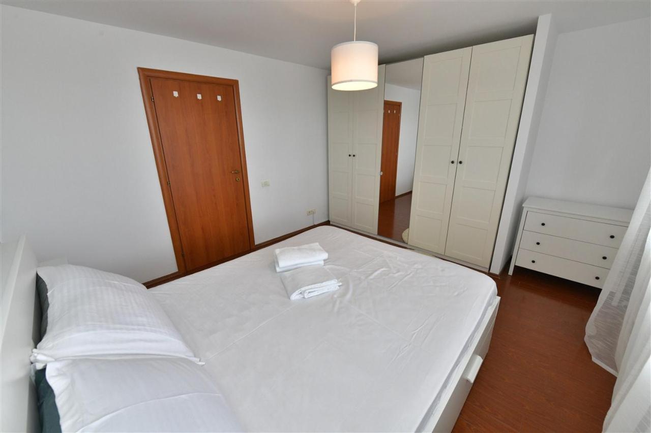 Apartament Lux 1 Mai Pod Bucareste Exterior foto